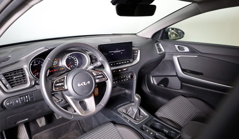 KIA XCeed 1.5 T-GDi 6MT SPORT completo