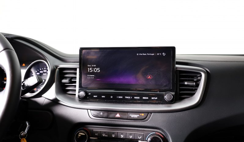 KIA XCeed 1.5 T-GDi 6MT SPORT completo