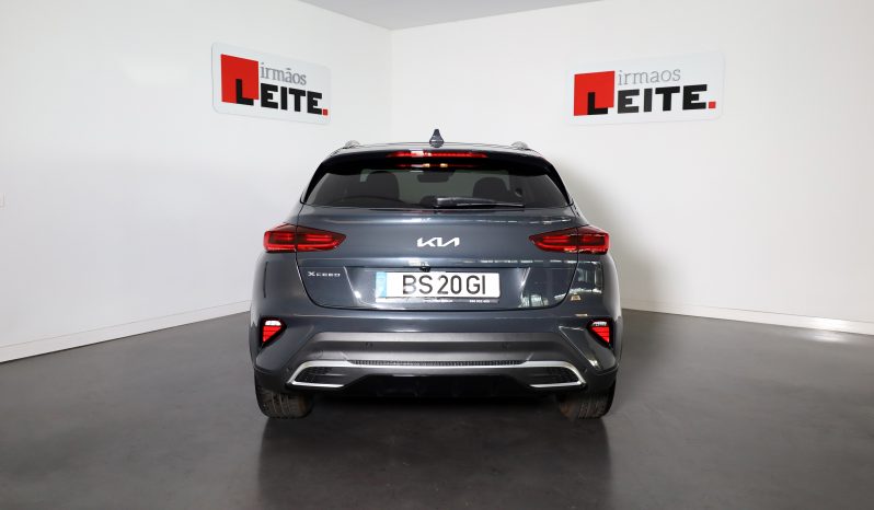 KIA XCeed 1.5 T-GDi 6MT SPORT completo