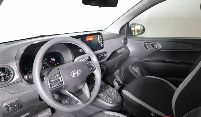 HYUNDAI I10 1.0 MPI CONFORT AMT MY25 completo