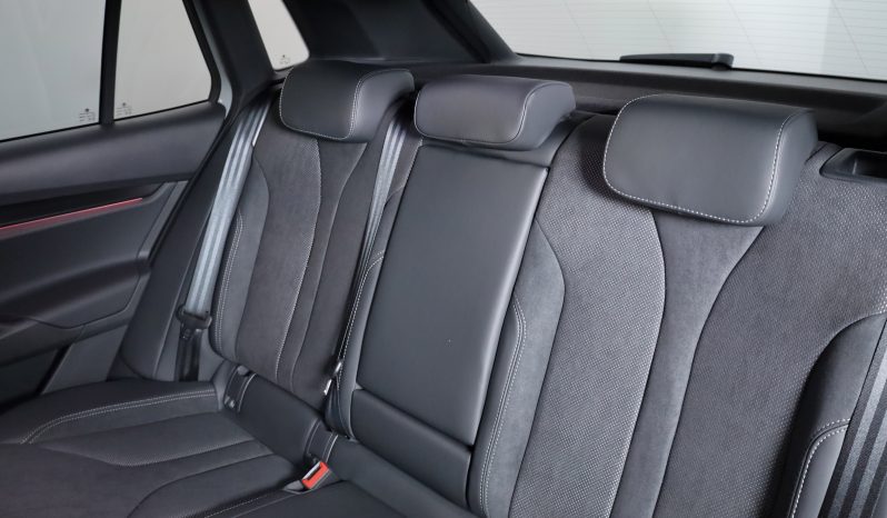 ŠKODA Elroq Sportline 60 completo