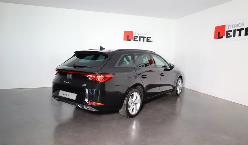 SEAT LEON SPORTSTOURER 1.5 e-Hybrid 204cv cx. DSG completo
