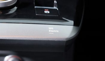 MG MG4 64kwh XPower 4WD completo