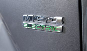 MG MG4 64kwh XPower 4WD completo