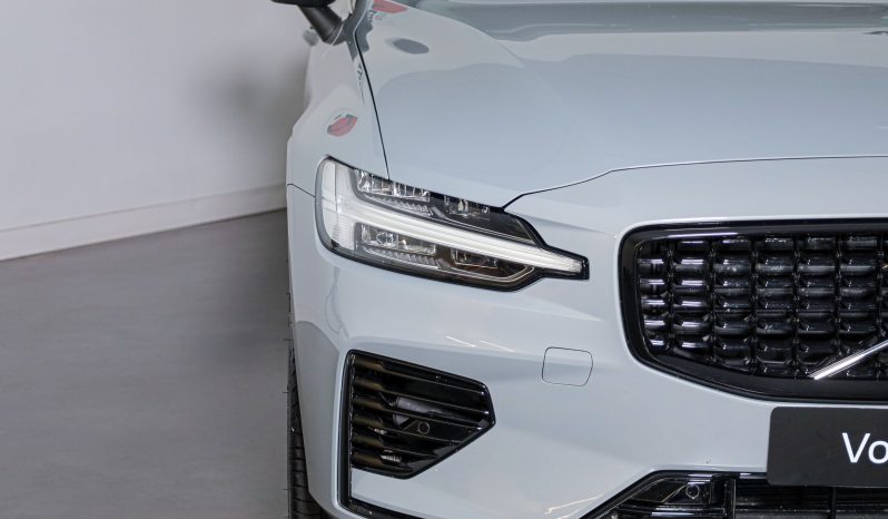 Volvo V60 2.0 T6 AWD TE Plus Dark completo