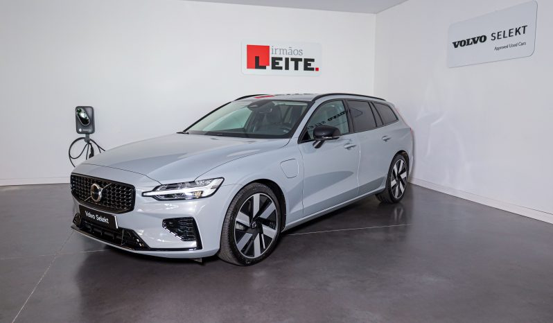 Volvo V60 2.0 T6 AWD TE Plus Dark completo