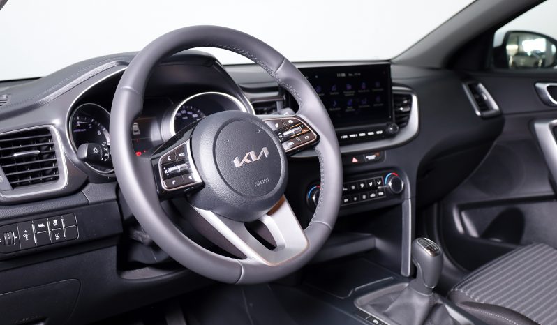 KIA XCeed 1.0 T-GDi Dynamic+ completo