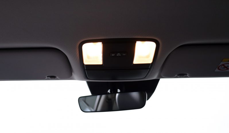 KIA Ceed 5DR 10T-GDI 6MT completo