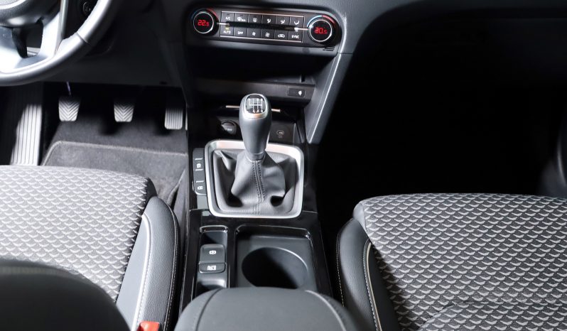 KIA Ceed 5DR 10T-GDI 6MT completo