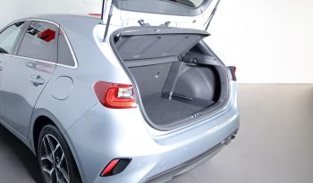 KIA Ceed 5DR 10T-GDI 6MT completo