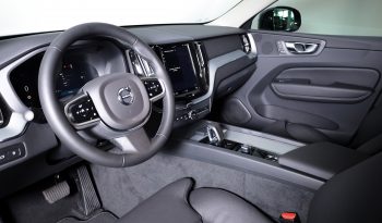 Volvo XC60 T6 AWD Híbrido Plug-in Plus Dark completo