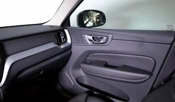 Volvo XC60 T6 AWD Híbrido Plug-in Plus Dark completo