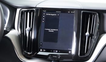 Volvo XC60 T6 AWD Híbrido Plug-in Plus Dark completo