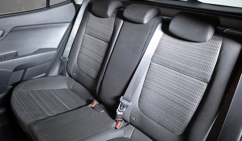 Kia Stonic 1.0 T-GDi Drive 7DCT completo
