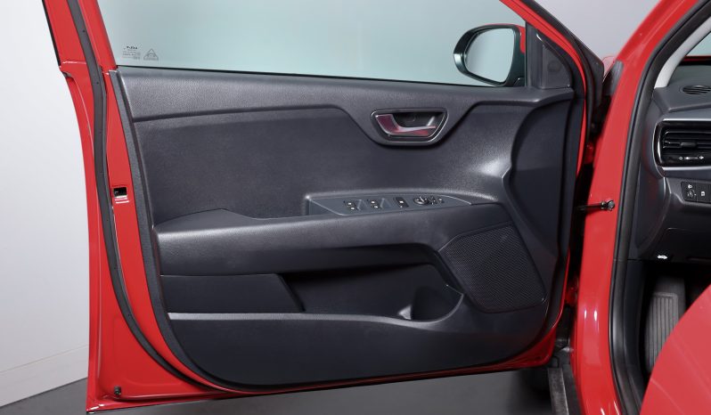 Kia Stonic 1.0 T-GDi Drive 7DCT completo