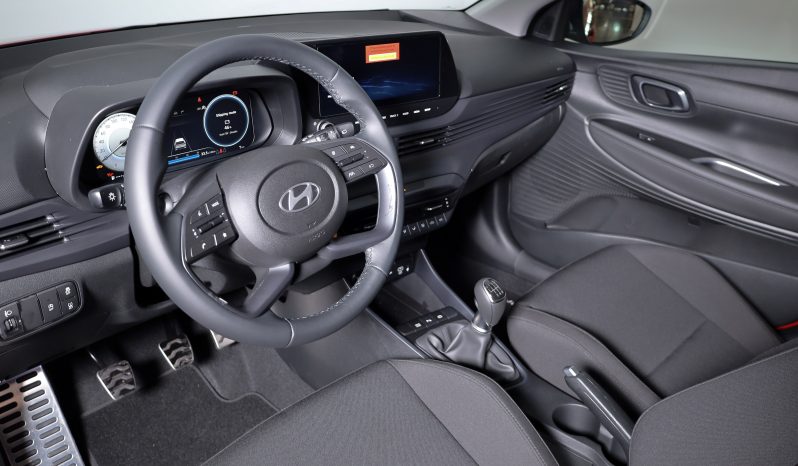 Hyundai BAYON 1.0 T-GDI Premium MY23 (TT) completo