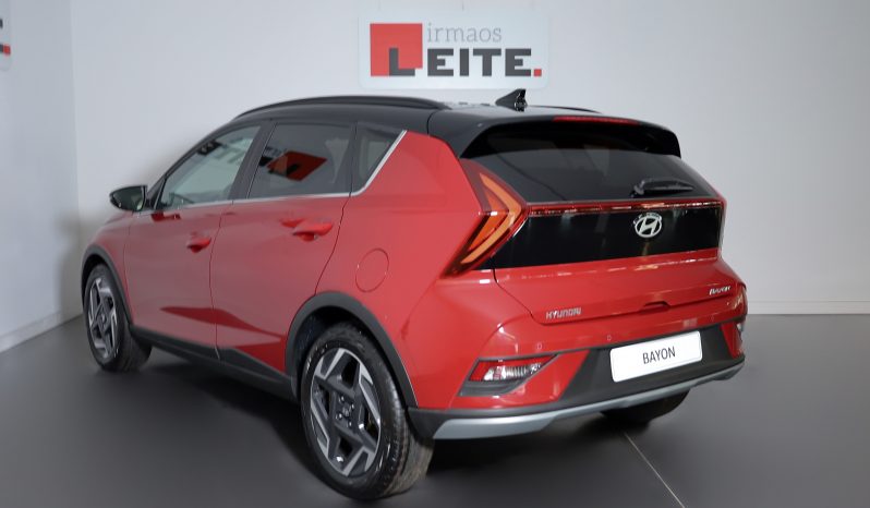 Hyundai BAYON 1.0 T-GDI Premium MY23 (TT) completo