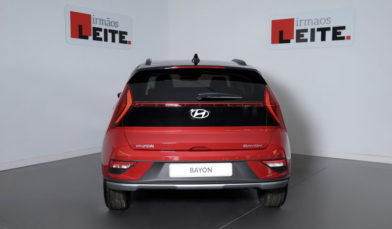 Hyundai BAYON 1.0 T-GDI Premium MY23 (TT) completo