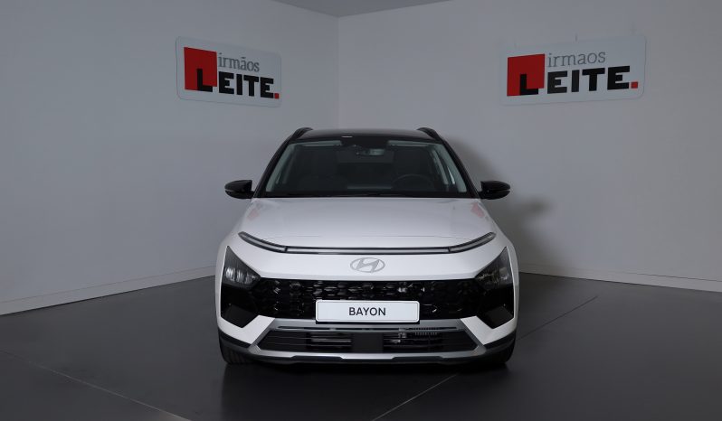 Hyundai BAYON 1.0 T-GDI DCT Premium MY23 (TT) completo