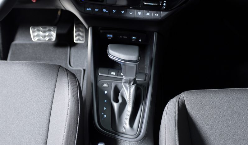 Hyundai BAYON 1.0 T-GDI DCT Premium MY23 (TT) completo