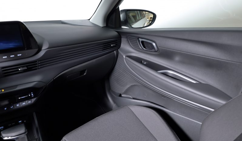 Hyundai BAYON 1.0 T-GDI DCT Premium MY23 (TT) completo