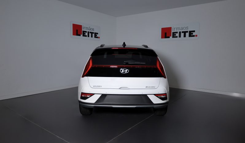 Hyundai BAYON 1.0 T-GDI DCT Premium MY23 (TT) completo