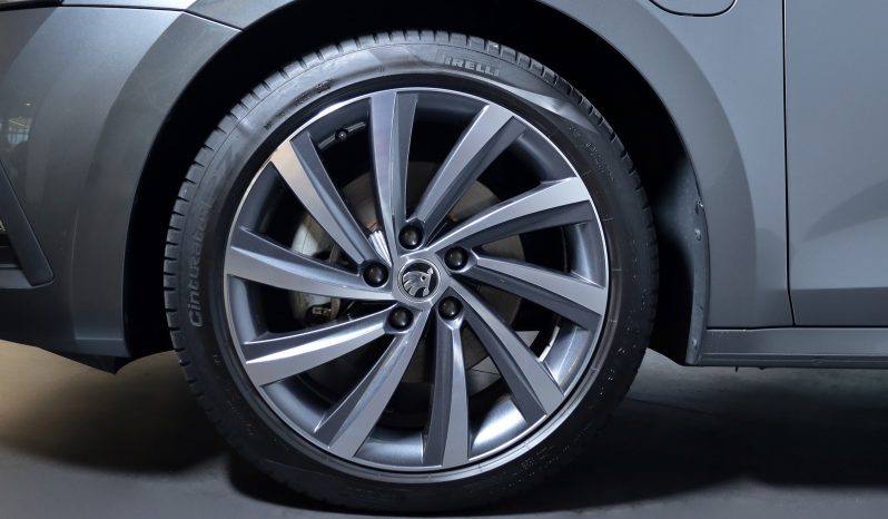 ŠKODA OCTAVIA BREAK 1.4 TSI 204cv PHEV DSG completo