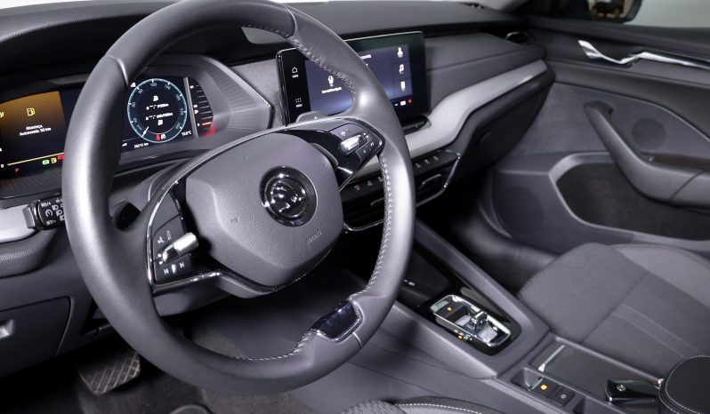 ŠKODA OCTAVIA BREAK 1.4 TSI 204cv PHEV DSG completo