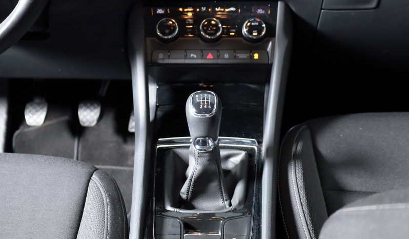 Skoda Karoq 1.0 TSI 116cv completo