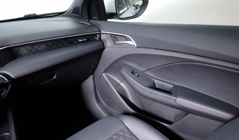 MG   MG3 1.5L HEV Luxury completo