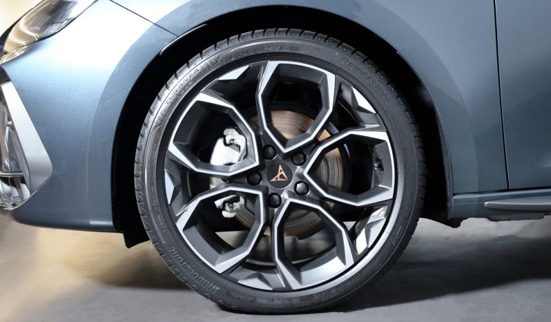 CUPRA LEON SPORTSTOURER 1.5 eTSI 150CV completo