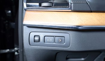 Volvo XC90 Recharge Inscription, T8 AWD híbrido plug-in, 7 lugares completo