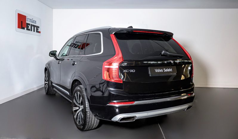 Volvo XC90 Recharge Inscription, T8 AWD híbrido plug-in, 7 lugares completo
