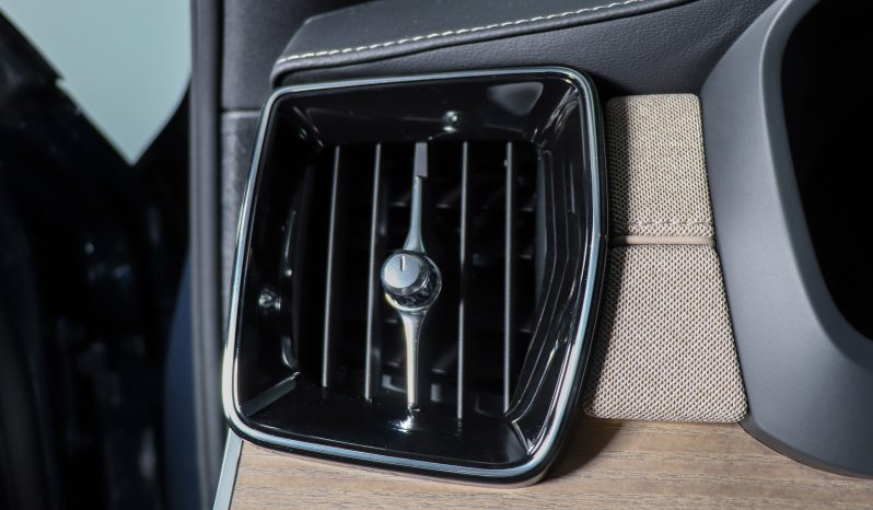 Volvo XC90 Plus Bright, T8 AWD Híbrido Plug-in, 7 Lugares completo