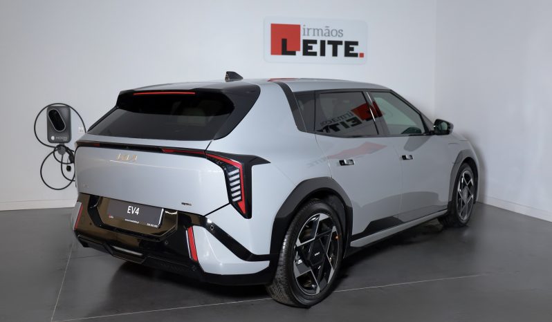 Kia EV4 5DR GT-LINE 81.4 KWH 2WD completo