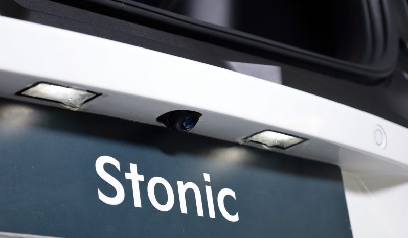 Kia STONIC 1.0T-GDI 6MT TECH completo