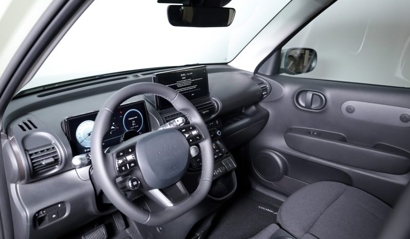 Hyundai INSTER EV 320km Comfort Plus 5 lug. MY26 completo