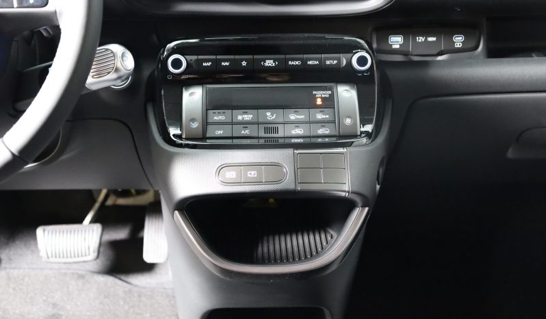 Hyundai INSTER EV 320km Comfort Plus 5 lug. MY26 completo