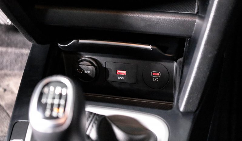 KIA XCeed 1.0 T-GDI 6MT DRIVE completo