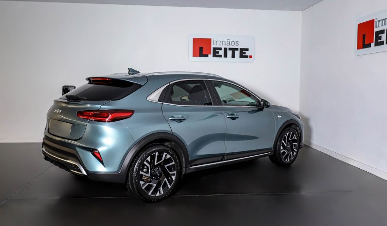 KIA XCeed 1.0 T-GDI 6MT DRIVE completo