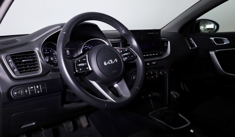 KIA XCeed 1.0 T-GDi 6MT DYNAMIC completo