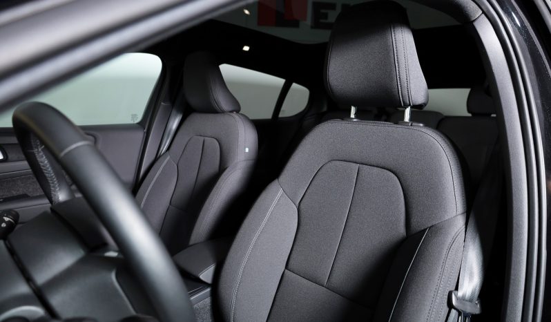 Volvo EC40 Single Motor Extended Range Plus completo