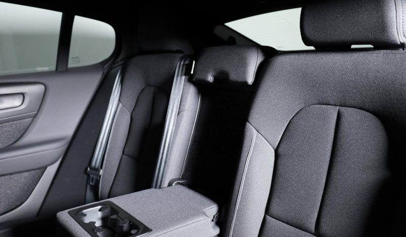 Volvo EC40 Single Motor Extended Range Plus completo