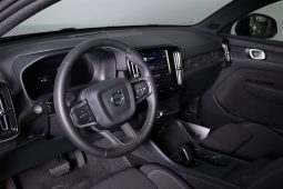 Volvo EC40 Single Motor Extended Range Plus completo