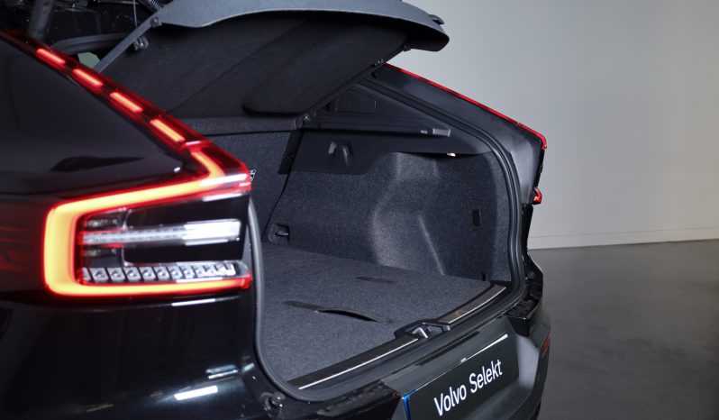 Volvo EC40 Single Motor Extended Range Plus completo