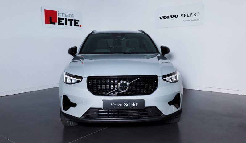 Volvo XC40 B3 163cv Plus Dark Auto completo