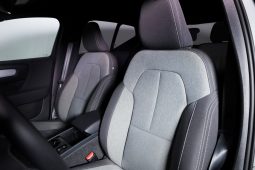 Volvo XC40 B3 163cv Plus Dark Auto completo