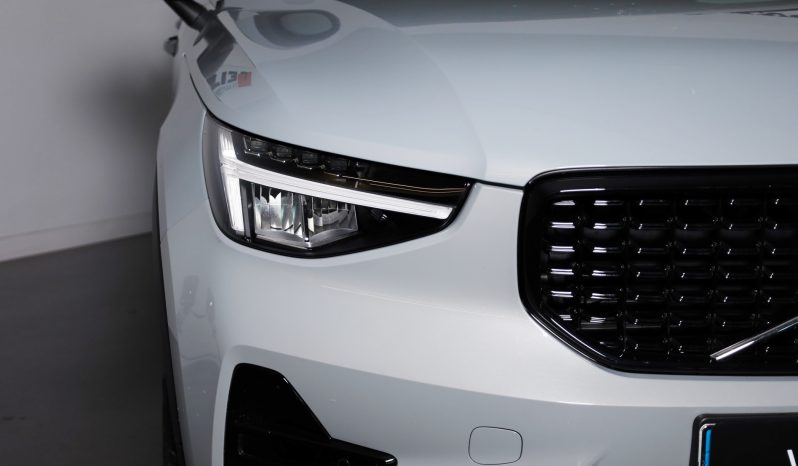 Volvo XC40 B3 163cv Plus Dark Auto completo