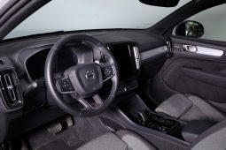 Volvo XC40 B3 163cv Plus Dark Auto completo