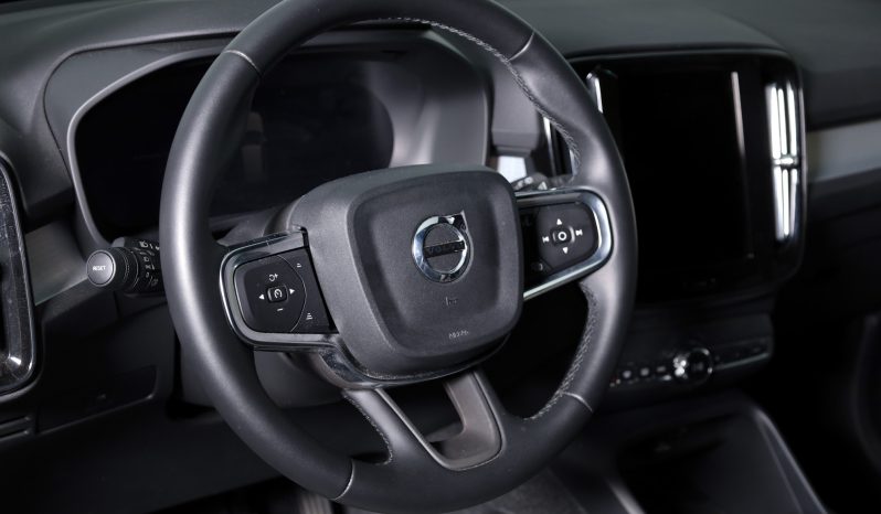 Volvo XC40 B3 163cv Plus Dark Auto completo